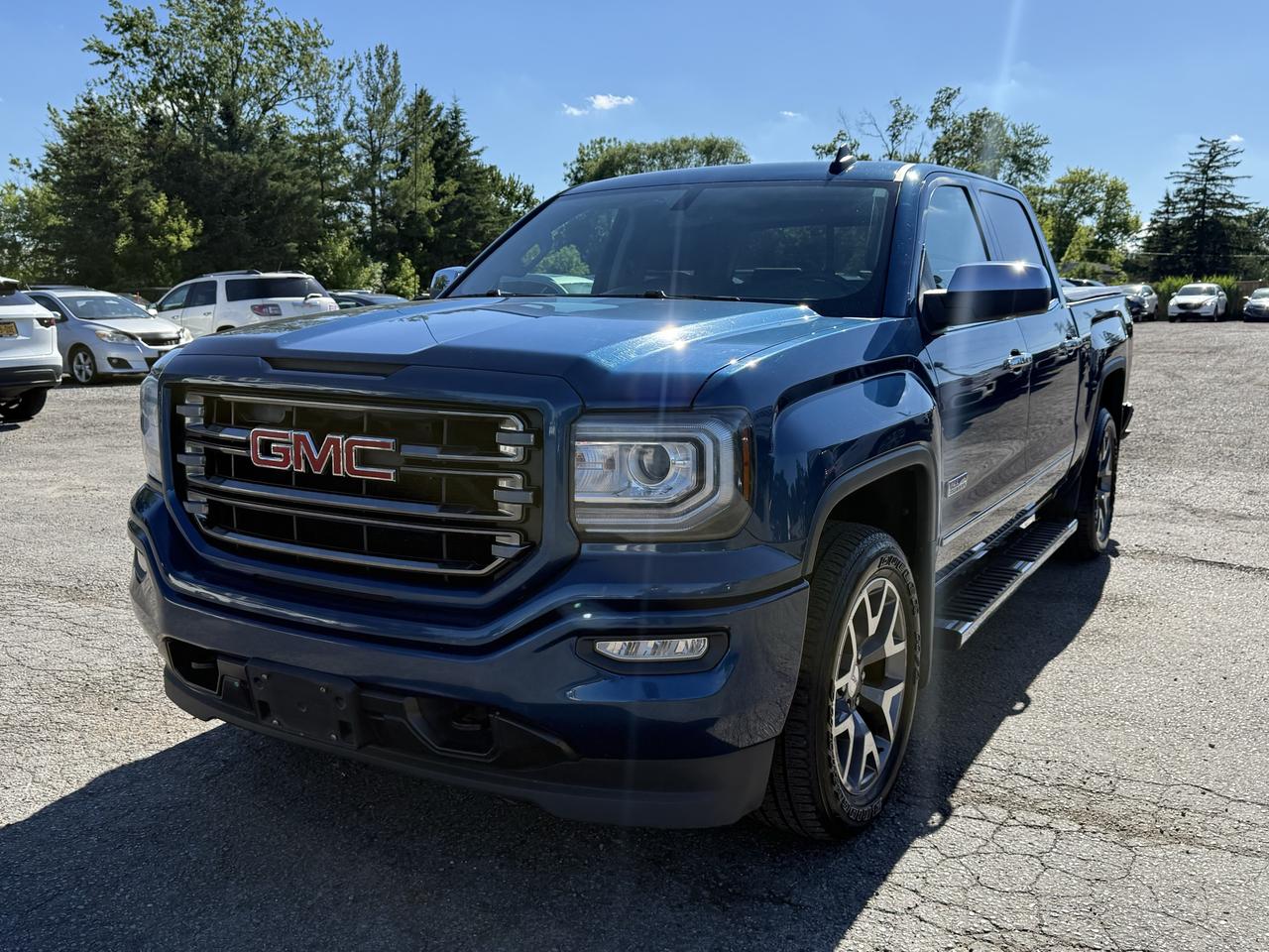 2016 GMC Sierra 1500 4WD CREW CAB 143.5" SLE Photo