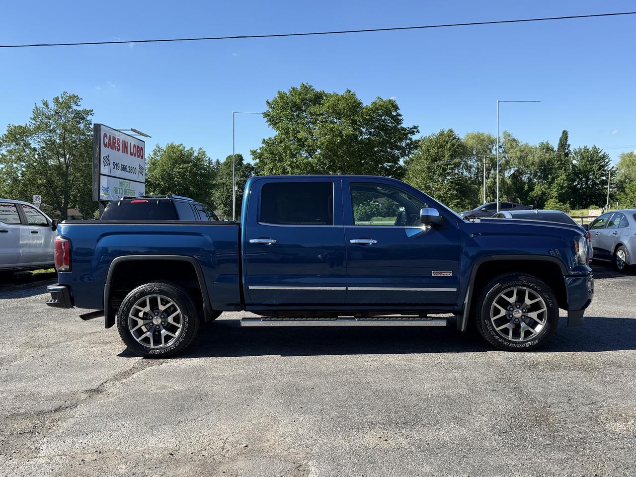2016 GMC Sierra 1500 4WD CREW CAB 143.5" SLE Photo