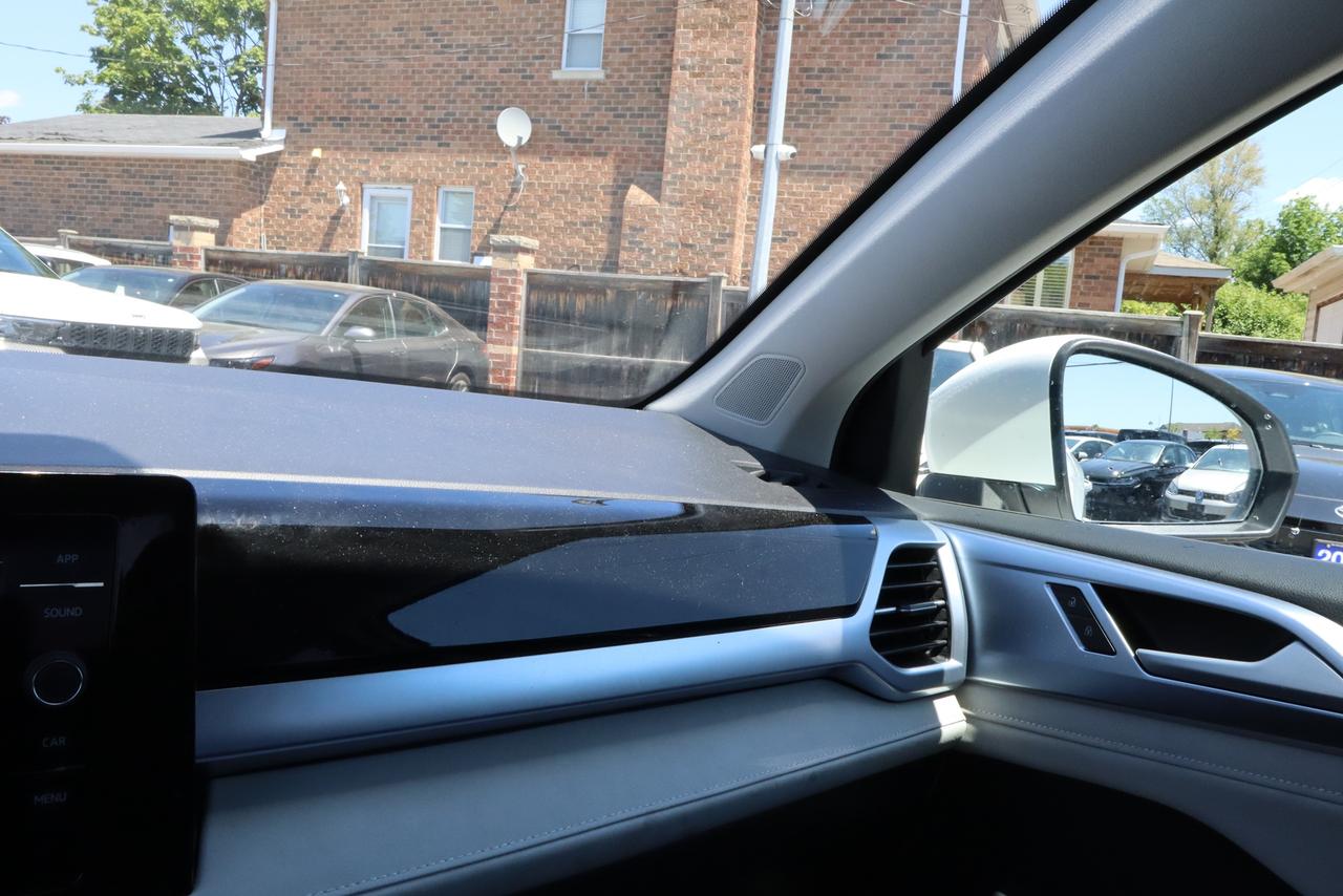 2025 Volkswagen Taos Comfortline Photo