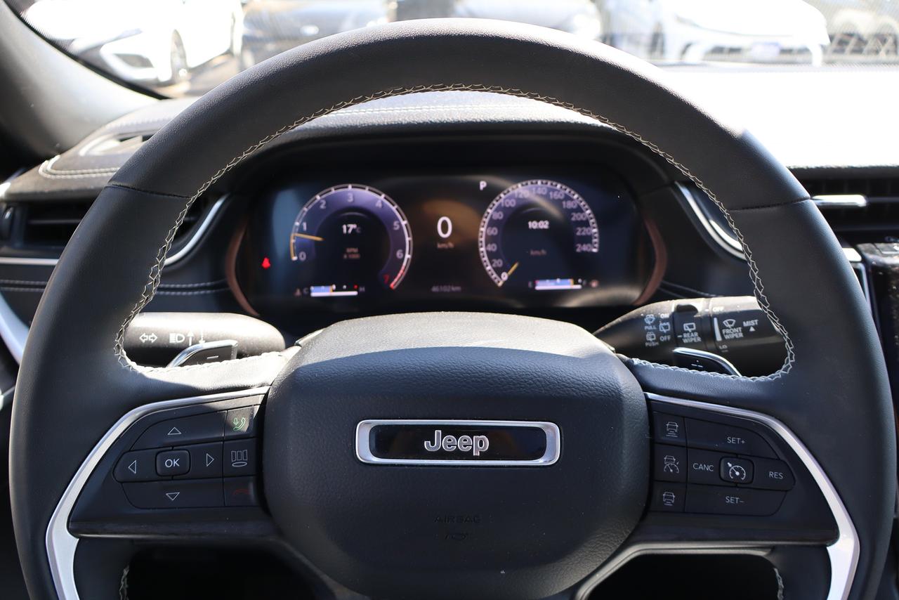 2024 Jeep Grand Cherokee LIMITED 4X4 Photo