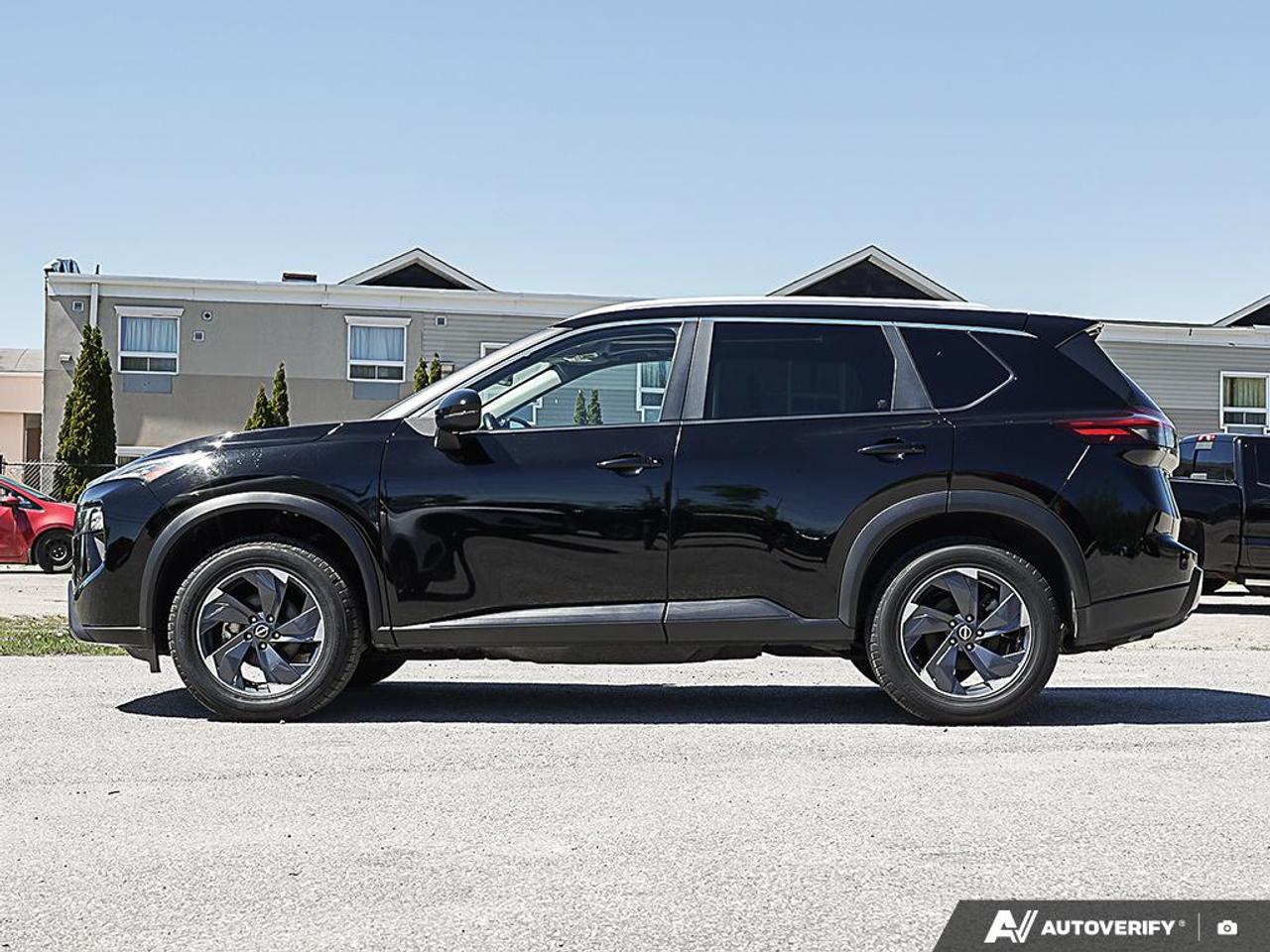 2024 Nissan Rogue SV Moonroof,AWD,REMOTE START,PWR T/GATE,H/SEATS - Photo #3