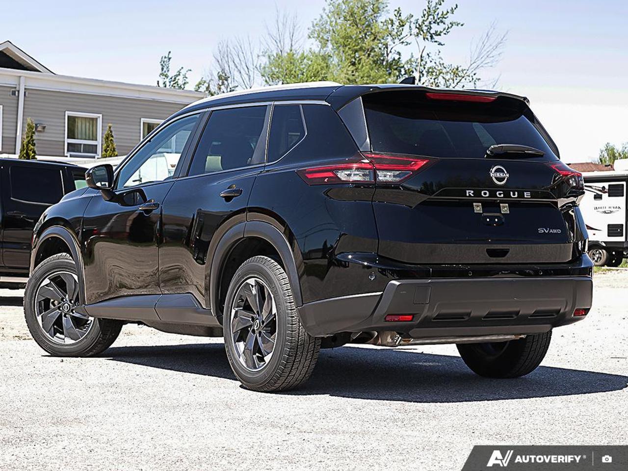2024 Nissan Rogue SV Moonroof,AWD,REMOTE START,PWR T/GATE,H/SEATS - Photo #4