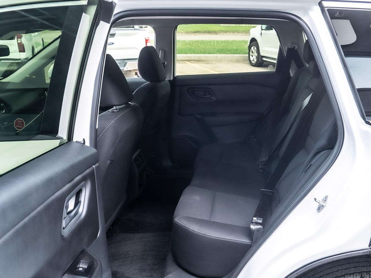 2024 Nissan Rogue AWD S Photo36