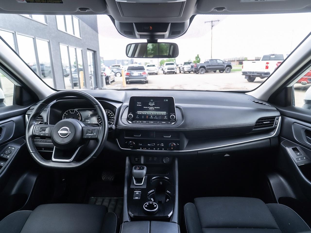 2024 Nissan Rogue AWD S Photo31