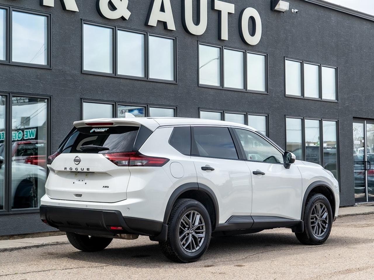 2024 Nissan Rogue AWD S Photo25
