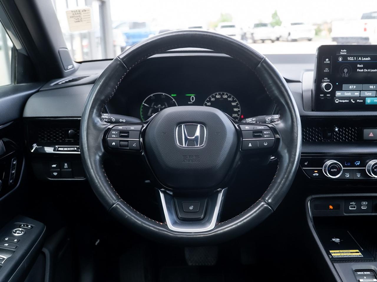 2023 Honda CR-V Hybrid Touring AWD Photo11