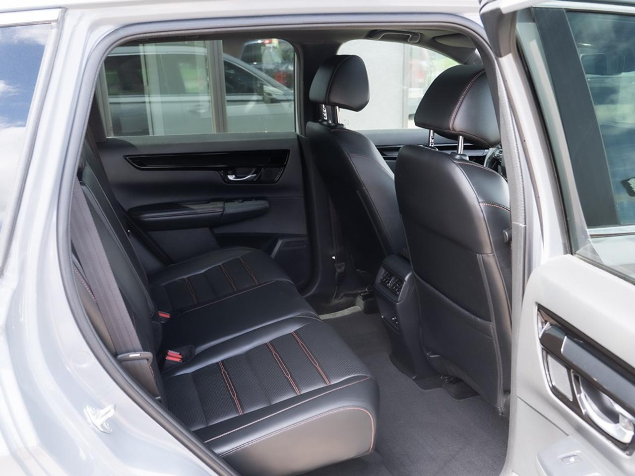 2023 Honda CR-V Hybrid Touring AWD Photo41