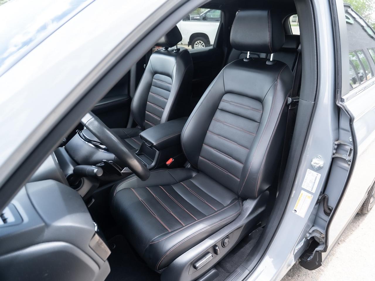 2023 Honda CR-V Hybrid Touring AWD Photo40