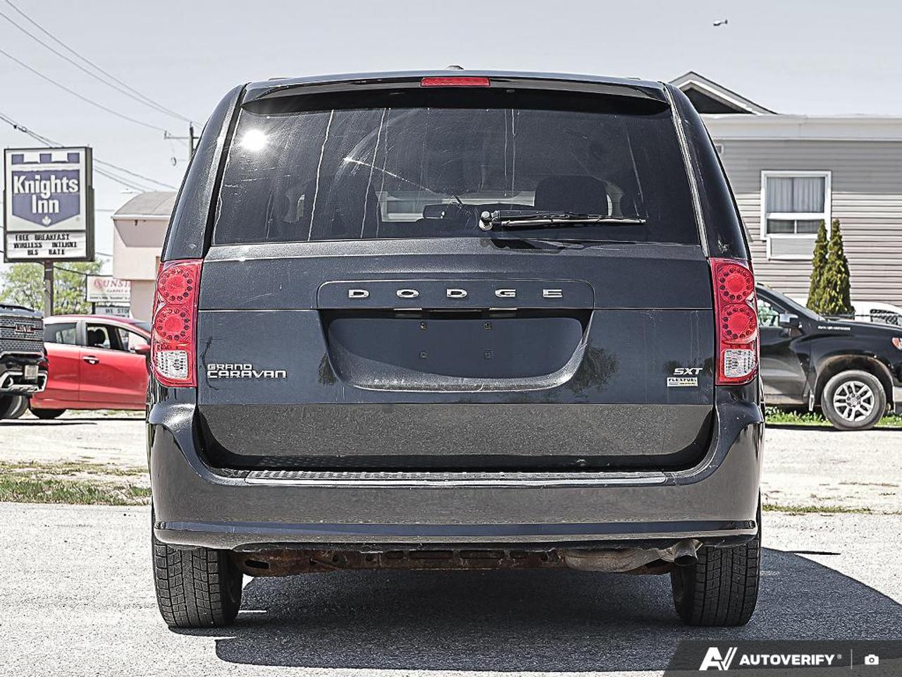 2015 Dodge Grand Caravan SXT, LOW KM'S, 7 PASSENGER, ECON, STOW-N-GO - Photo #5