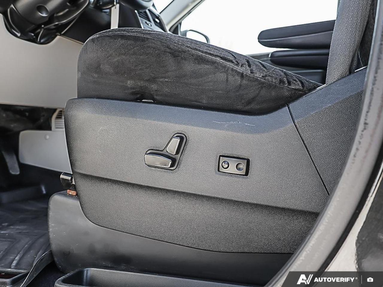 2015 Dodge Grand Caravan SXT, LOW KM'S, 7 PASSENGER, ECON, STOW-N-GO - Photo #27