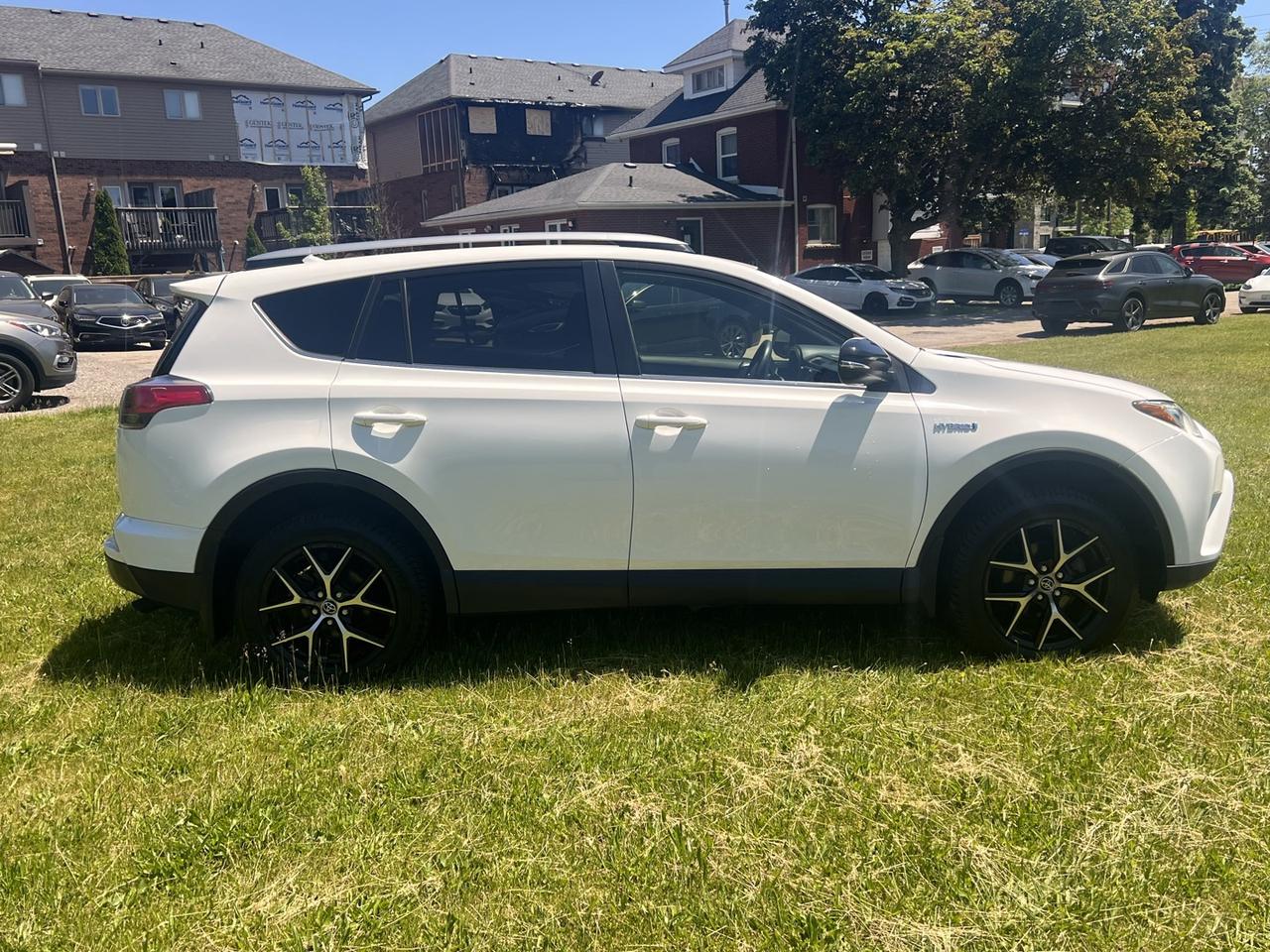 2018 Toyota RAV4 Hybrid SE *LOW Kms Photo