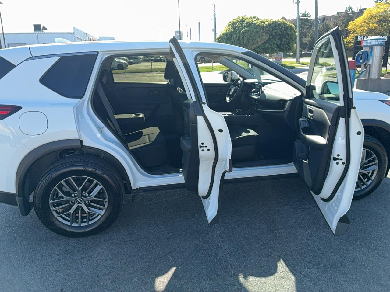 2024 Nissan Rogue S AWD 1.5L3cylGas HeatedSeats&SteeringWheel Photo