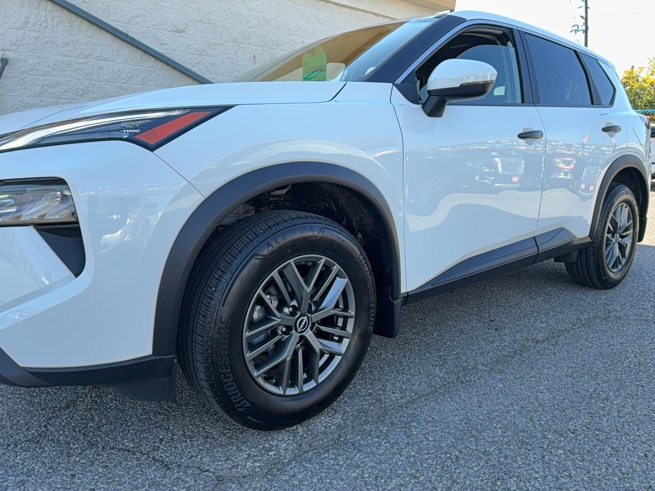 2024 Nissan Rogue S AWD 1.5L3cylGas HeatedSeats&SteeringWheel Photo