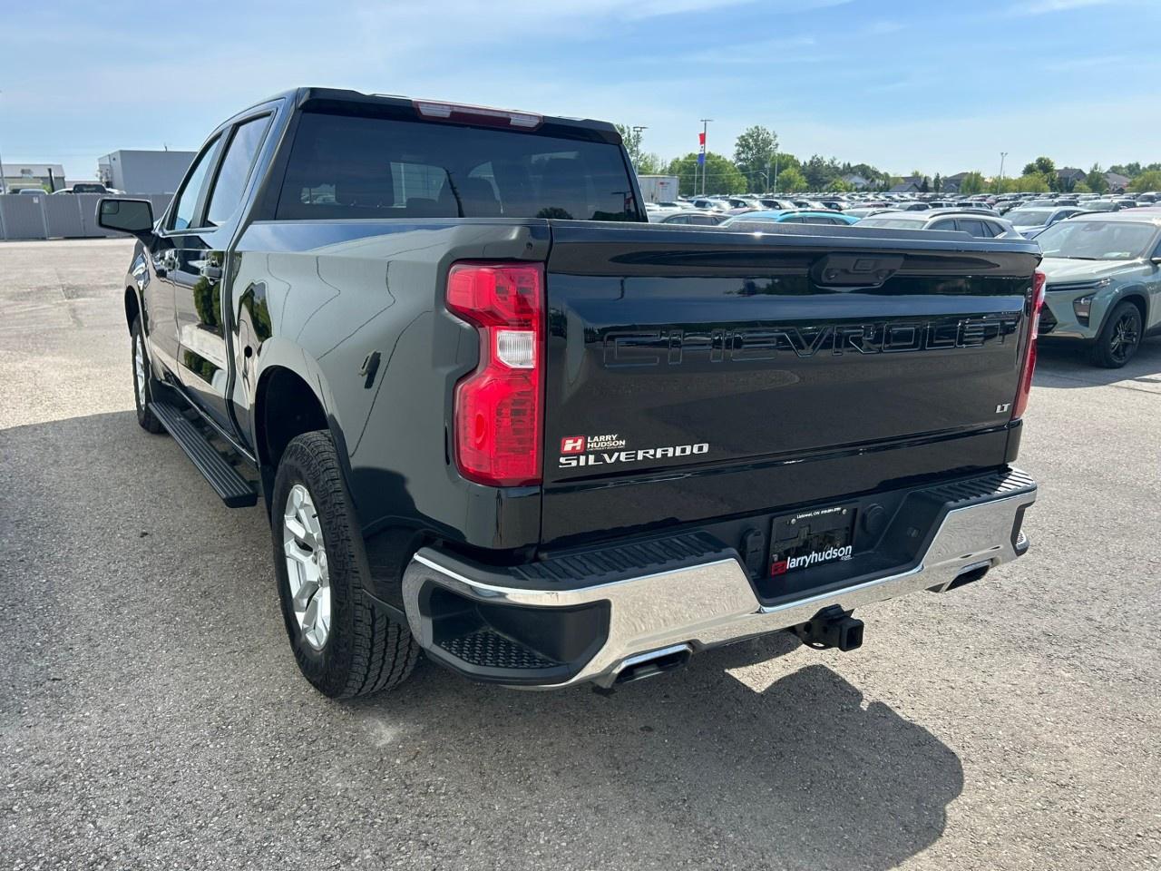 2023 Chevrolet Silverado 1500 Crew Cab Short Box 4-Wheel Drive LT Photo
