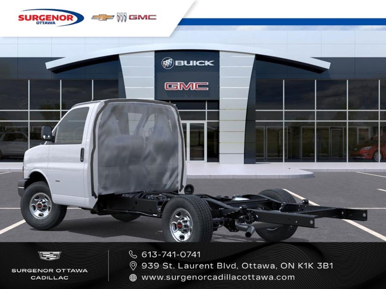 2025 GMC Savana Commercial Cutaway 3500 VAN 139" Photo2
