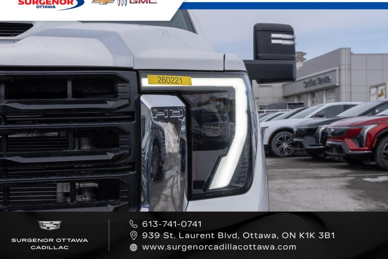 2026 GMC Sierra 2500 HD Crew Cab Standard Box 4-Wheel Drive Pro Photo3
