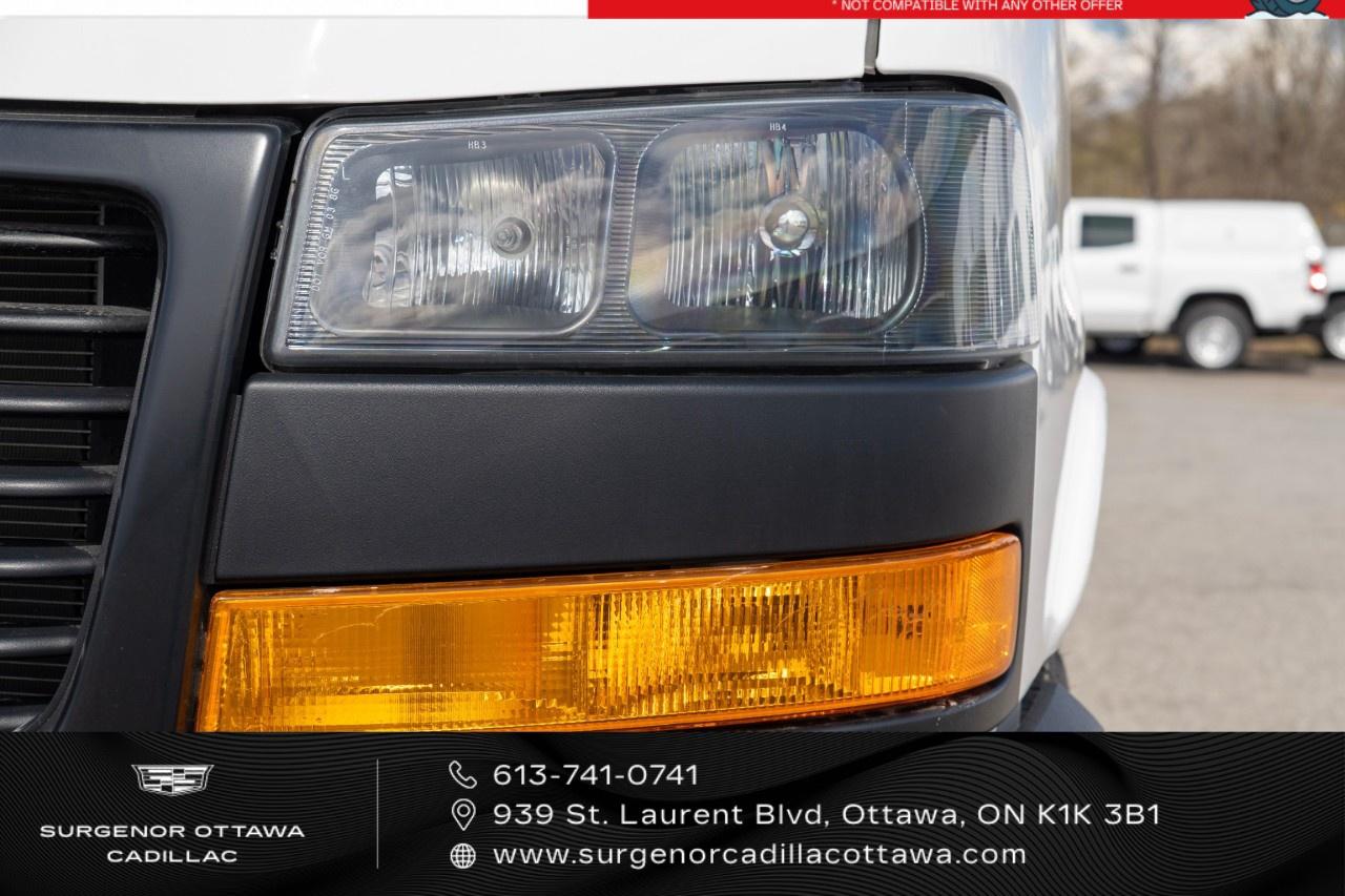 2026 GMC Savana Cargo Van 2500 Extended Wheelbase Rear-Wheel Drive Photo
