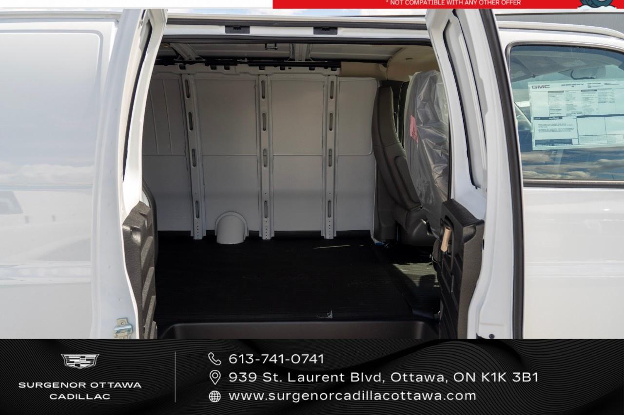 2026 GMC Savana Cargo Van 2500 Extended Wheelbase Rear-Wheel Drive Photo
