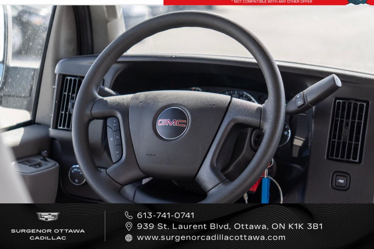 2026 GMC Savana Cargo Van 2500 Extended Wheelbase Rear-Wheel Drive Photo