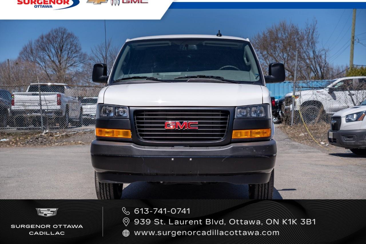 2025 GMC Savana Cargo Van 2500 Extended Wheelbase Rear-Wheel Drive Photo3