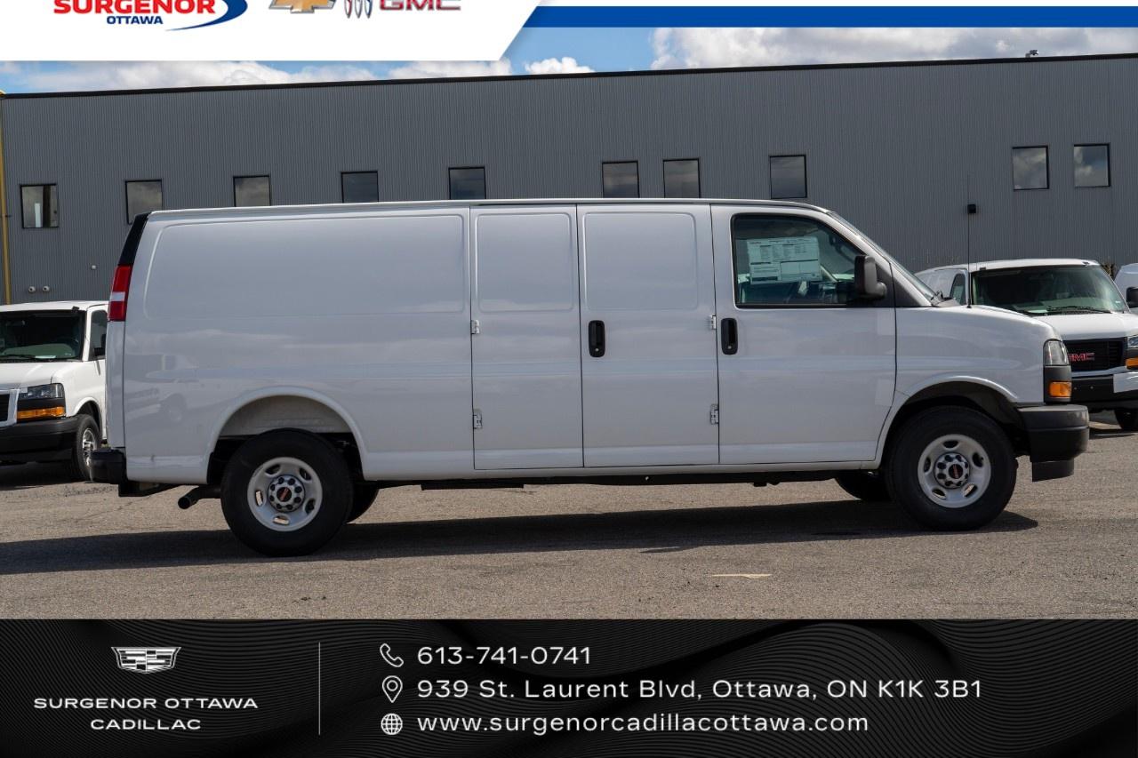 2026 GMC Savana Cargo Van 2500 Regular Wheelbase Rear-Wheel Drive Photo