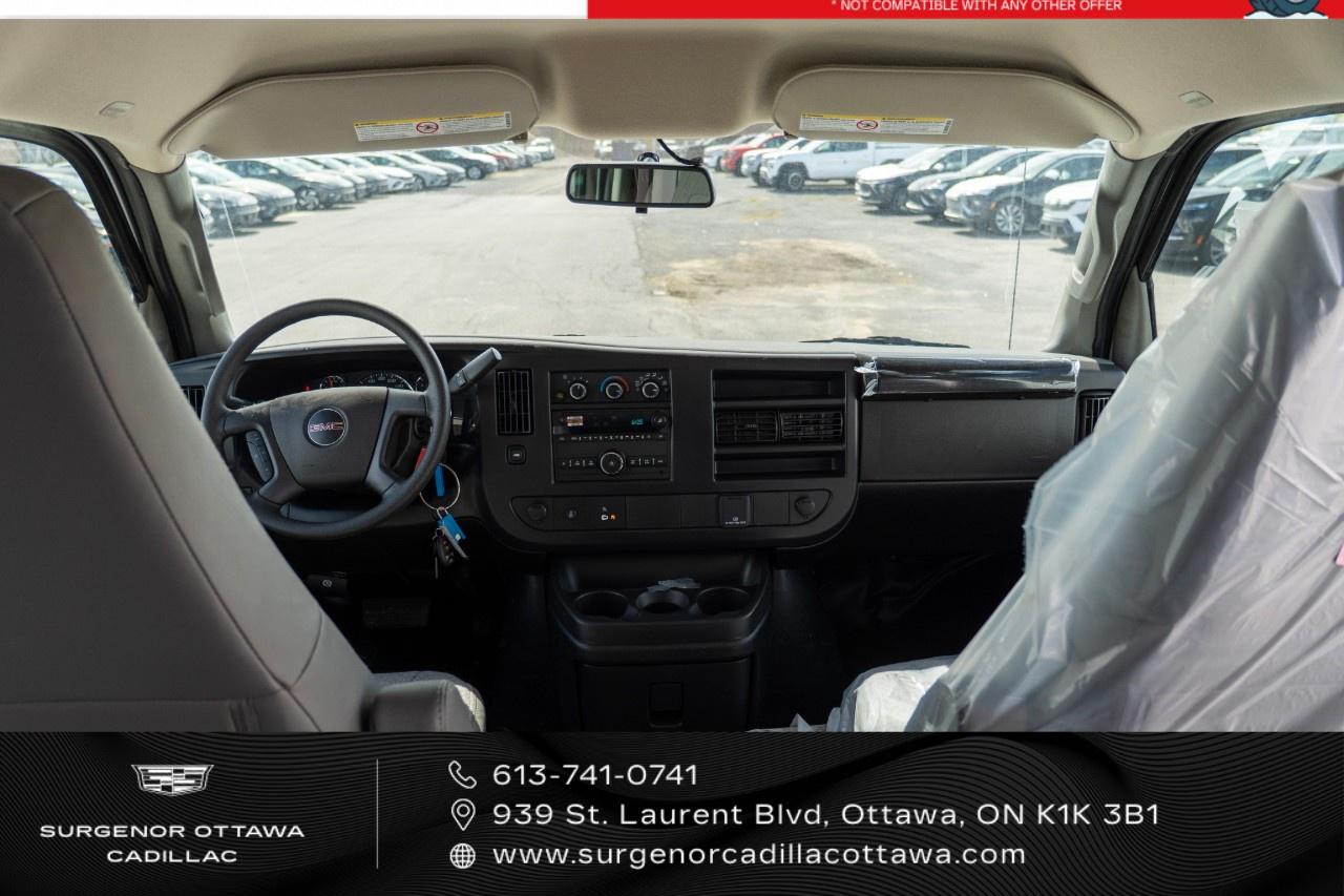 2026 GMC Savana Cargo Van 2500 Extended Wheelbase Rear-Wheel Drive Photo