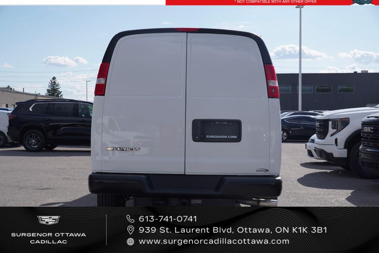 2026 Chevrolet Express Cargo Van 2500 Extended Wheelbase Rear-Wheel Drive Photo