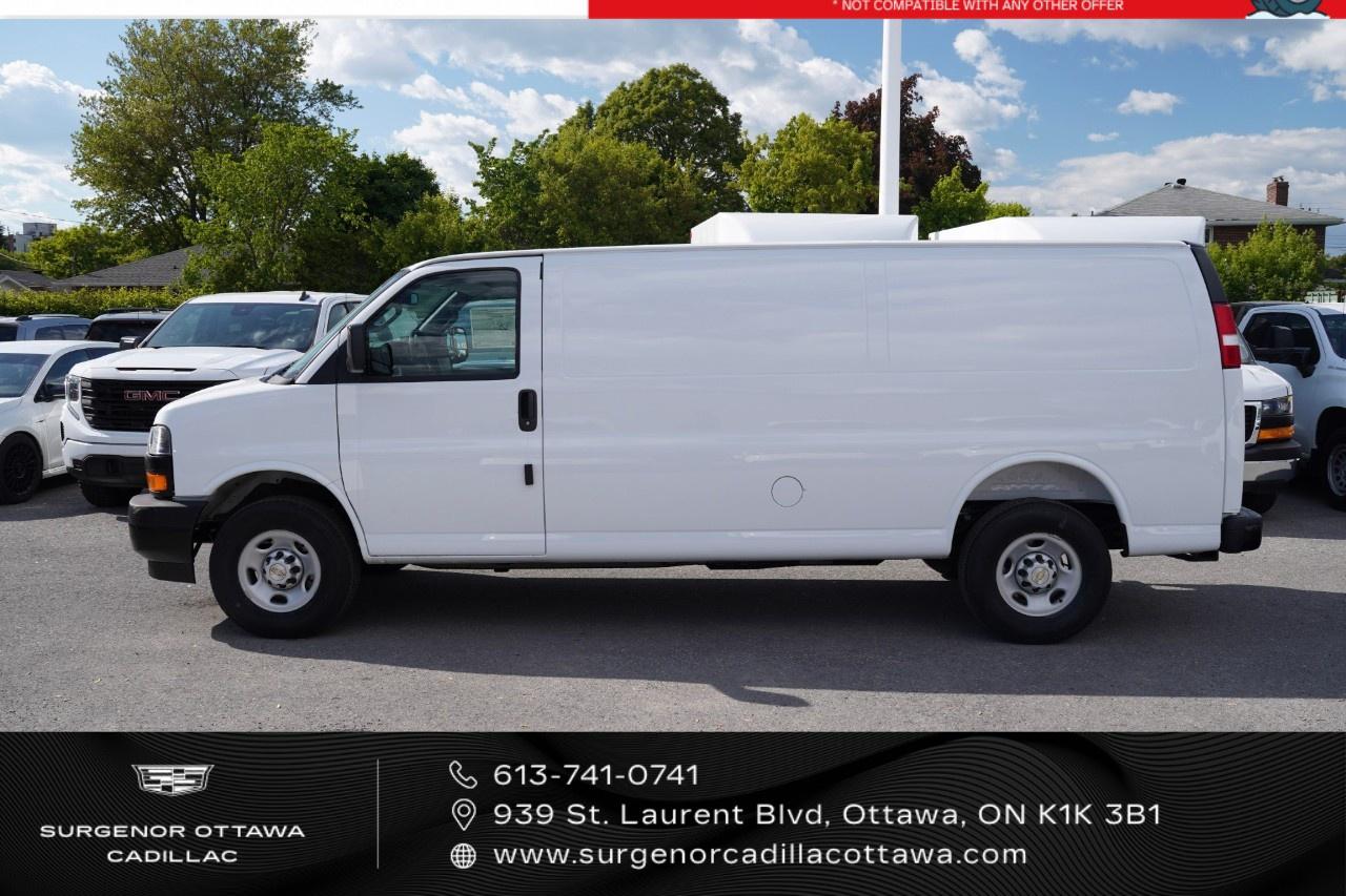 2026 Chevrolet Express Cargo Van 2500 Extended Wheelbase Rear-Wheel Drive Photo
