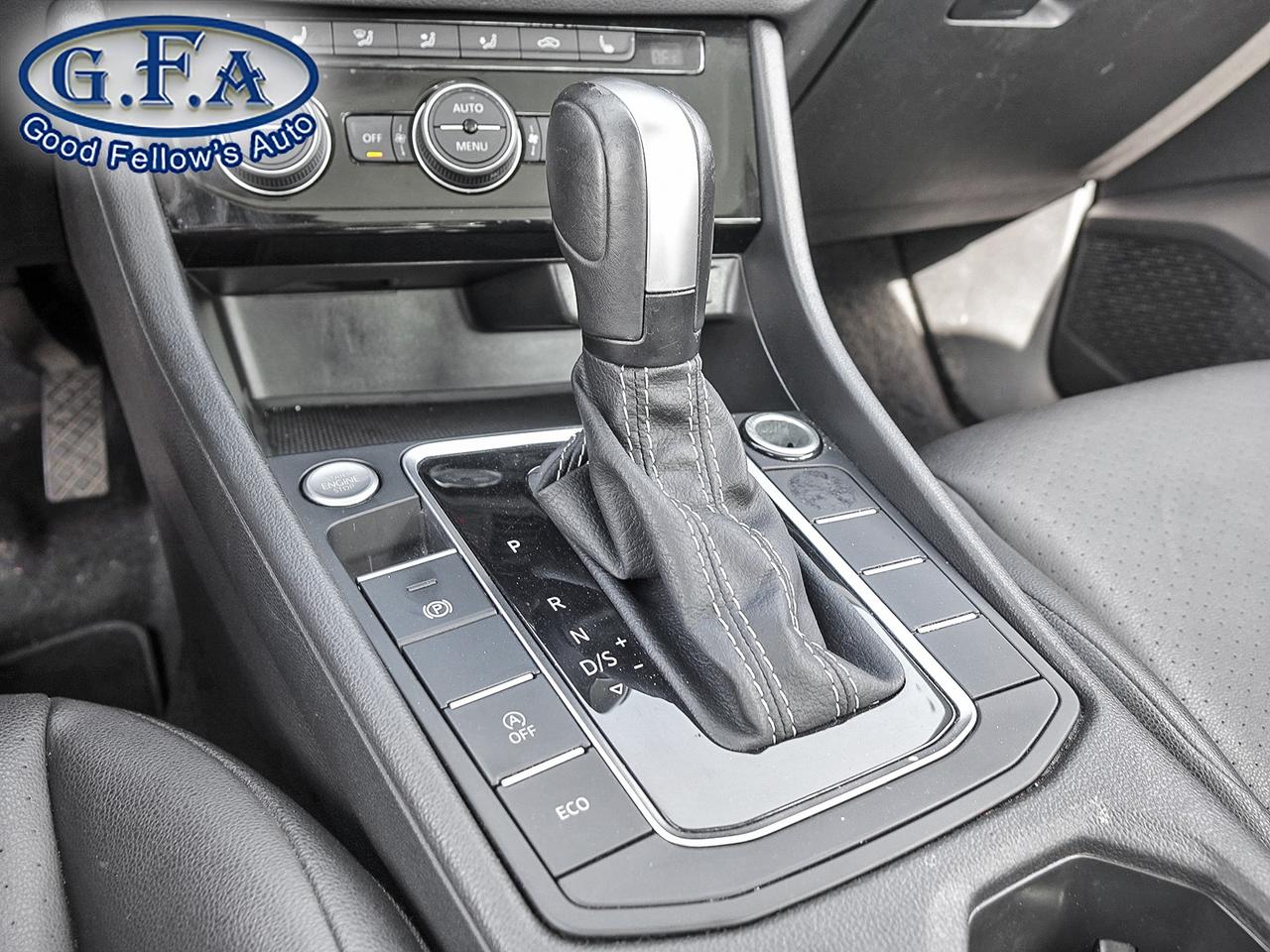 2021 Volkswagen Jetta HIGHLINE MODEL, LEATHER SEATS, PANORAMIC ROOF, NAV Photo