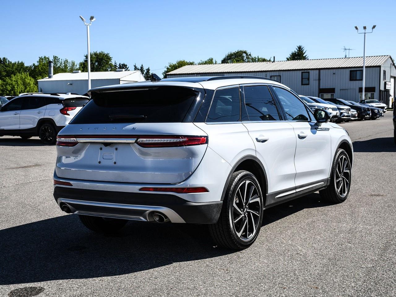 2026 Lincoln Corsair Reserve AWD Photo3