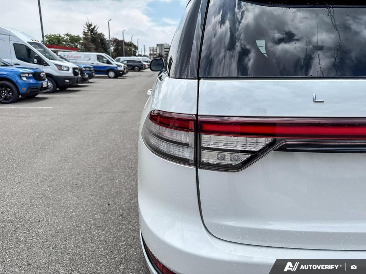 2025 Lincoln Aviator Reserve 201A|JET PK|LUX PK|ILLUM PK|1 OWNER| NO ACCIDENTS Photo