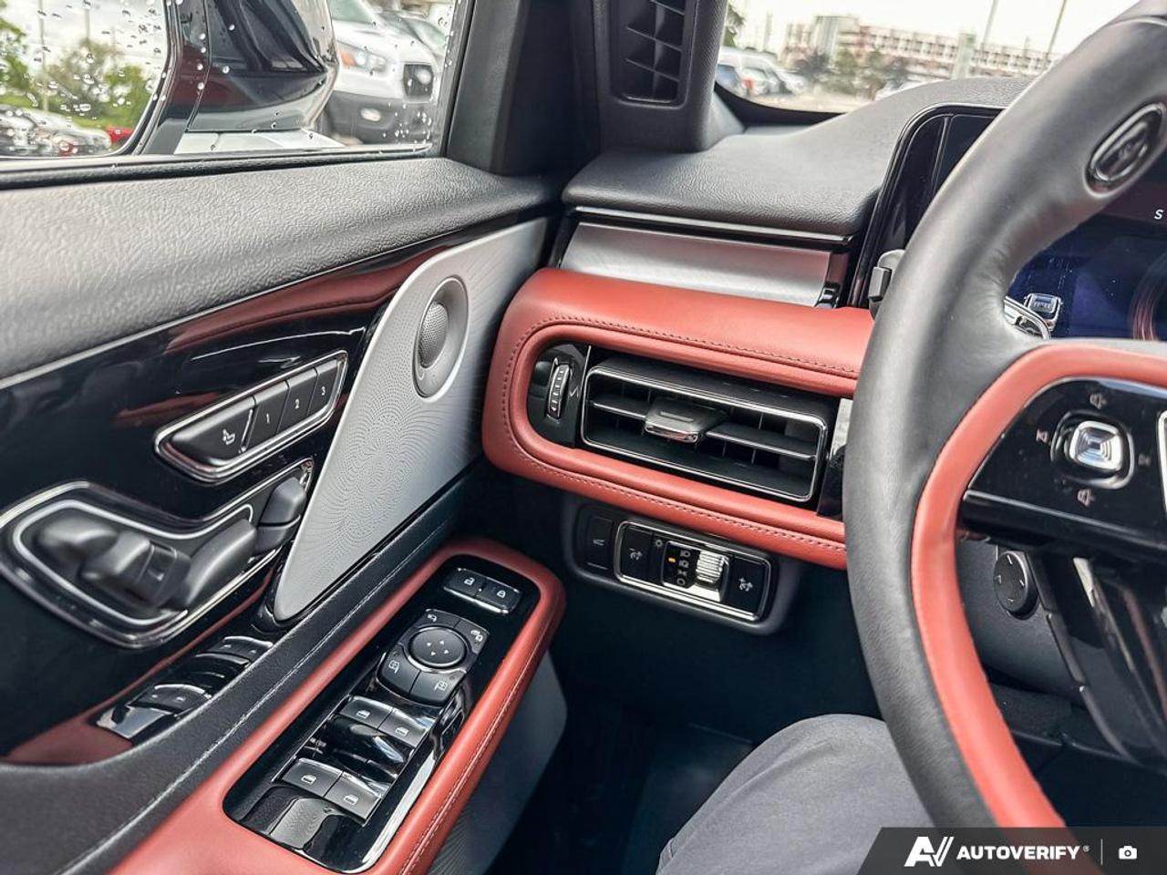 2025 Lincoln Aviator Reserve 201A|JET PK|LUX PK|ILLUM PK|1 OWNER| NO ACCIDENTS Photo