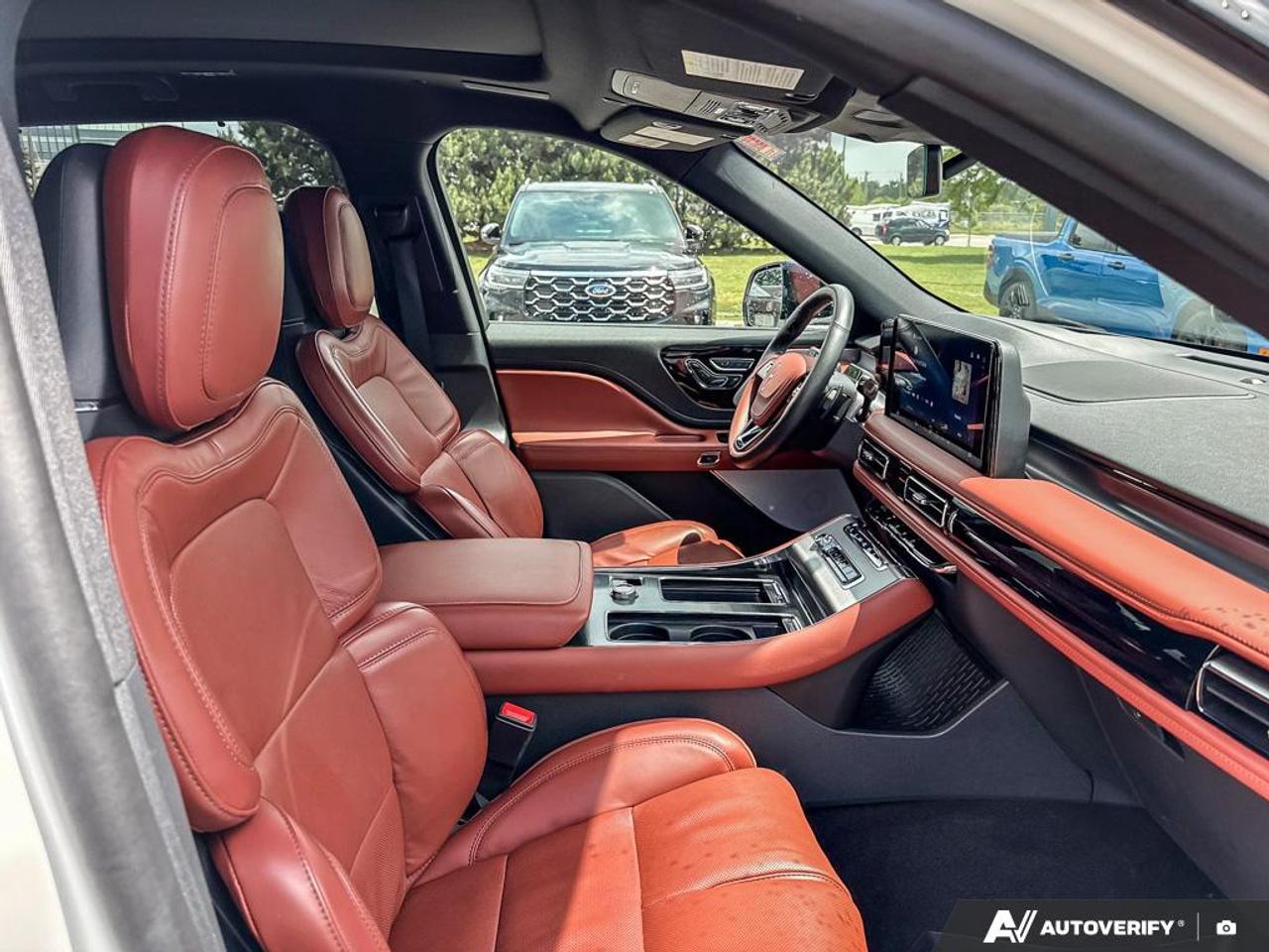 2025 Lincoln Aviator Reserve 201A|JET PK|LUX PK|ILLUM PK|1 OWNER| NO ACCIDENTS Photo