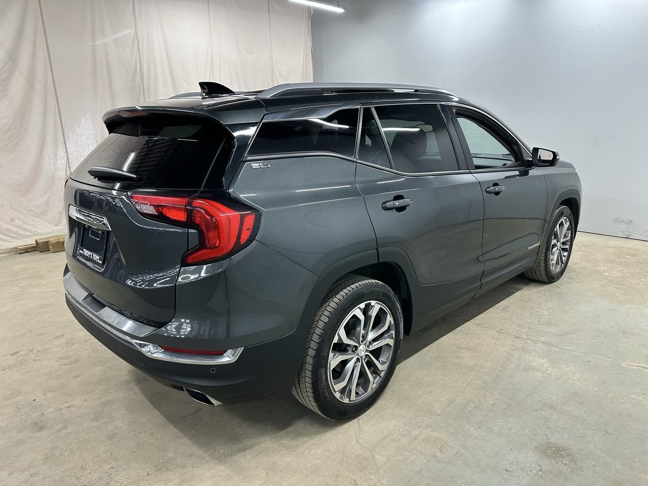 2018 GMC Terrain SLT Photo4