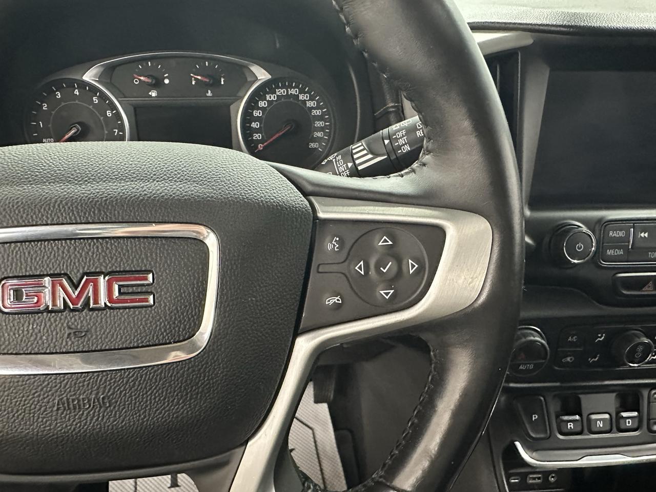 2018 GMC Terrain SLT Photo14