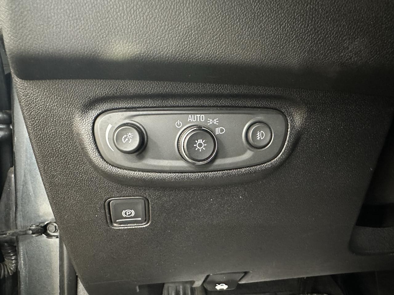 2018 GMC Terrain SLT Photo12