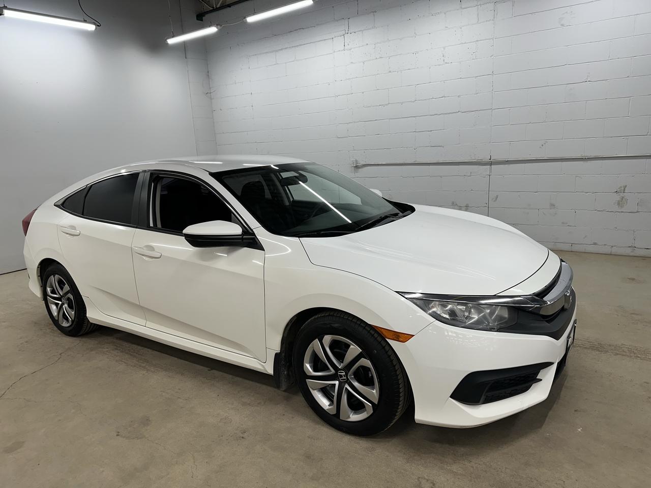 2018 Honda Civic LX MANUAL | CLEAN CARFAX | HEATED SEATS |