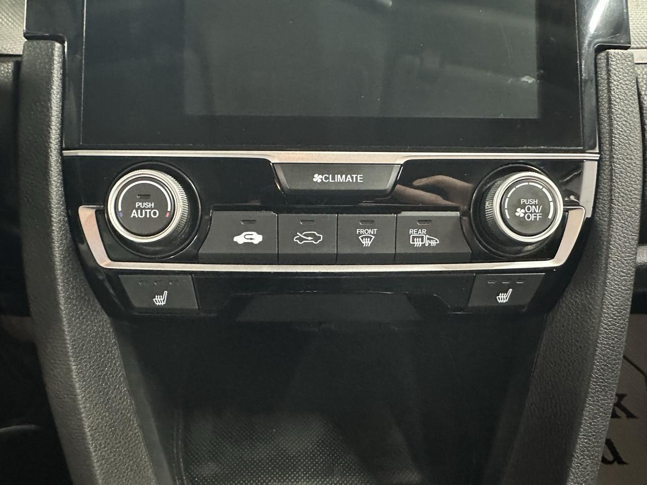 2018 Honda Civic LX MANUAL | CLEAN CARFAX | HEATED SEATS | Photo11