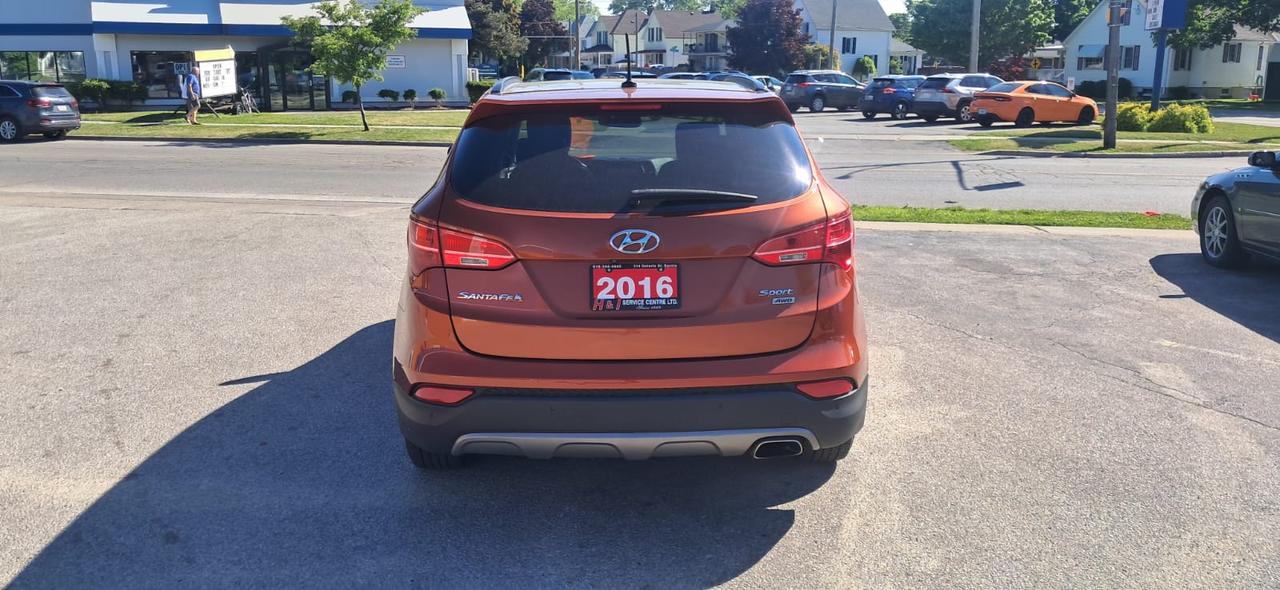 2016 Hyundai Santa Fe AWD 4dr 2.4L Luxury Photo