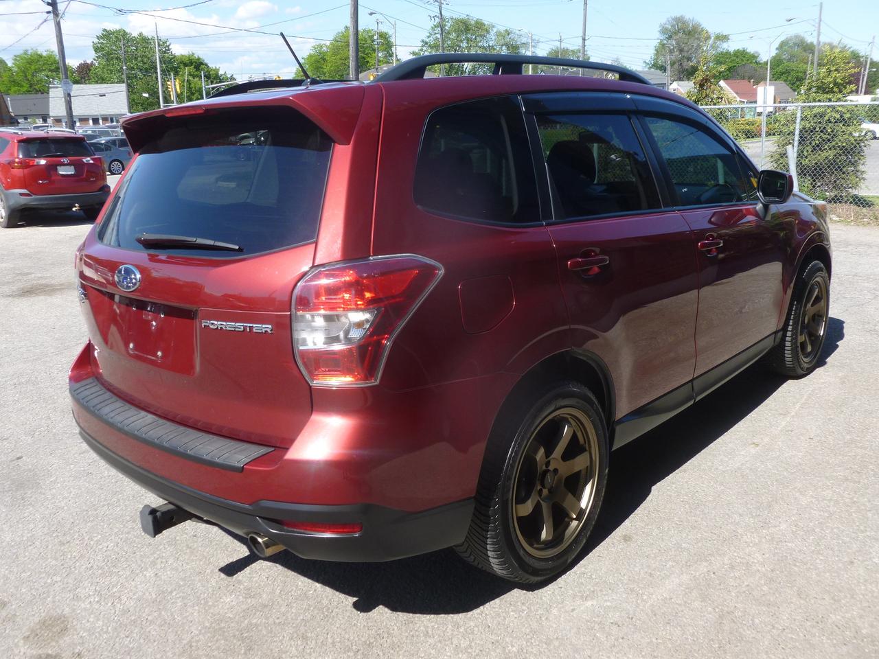 2014 Subaru Forester i Limited w/Eyesight & Multimedia Photo4