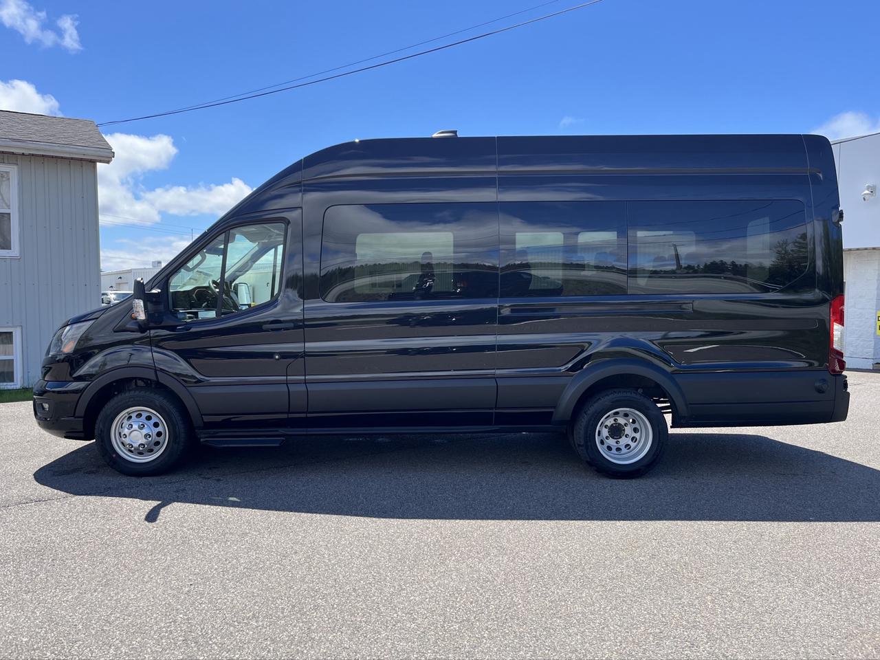 2026 Ford Transit Passenger Wagon T-350 HD 148" EL High Roof XL DRW AWD Photo3