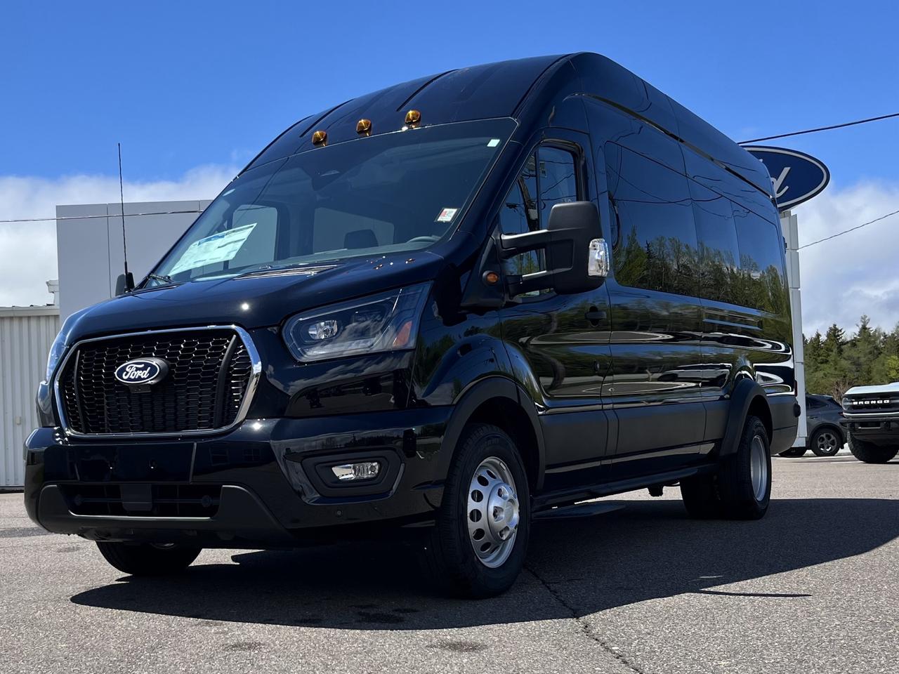 2026 Ford Transit Passenger Wagon T-350 HD 148" EL High Roof XL DRW AWD Photo2