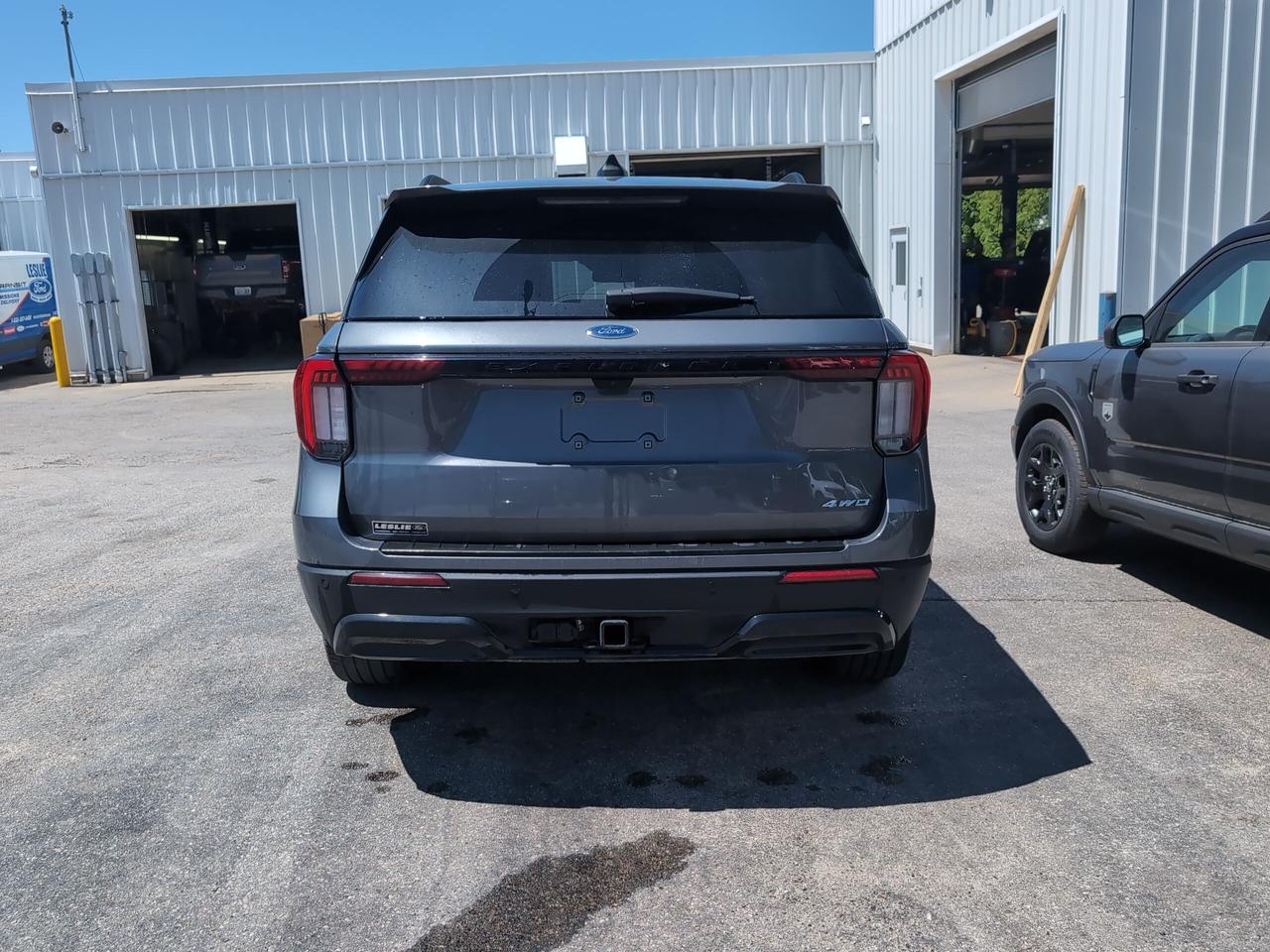 2025 Ford Explorer ST-Line 4WD Photo4
