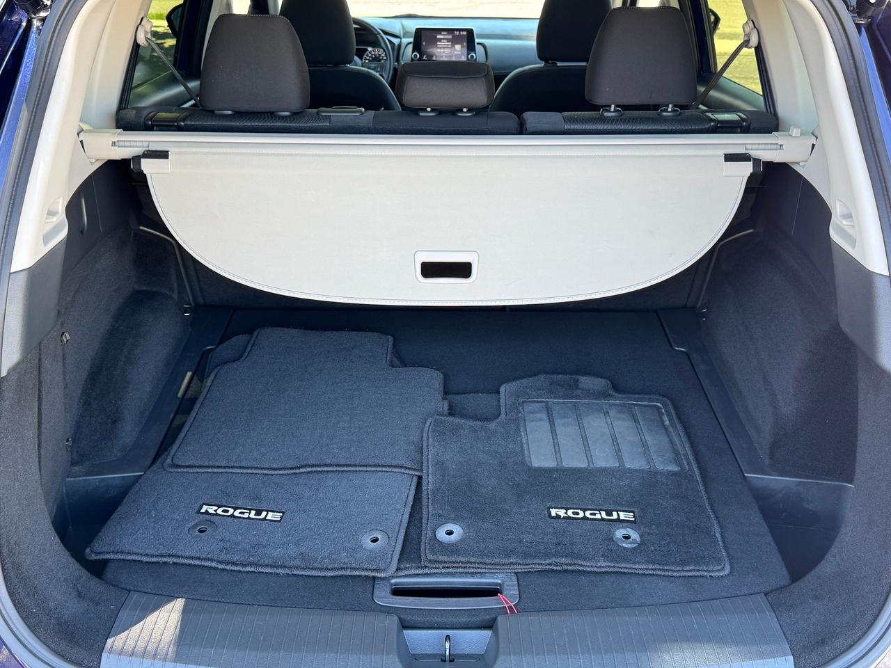 2024 Nissan Rogue SV Moonroof+ONE OWNER+CLEAN CARFAX Photo