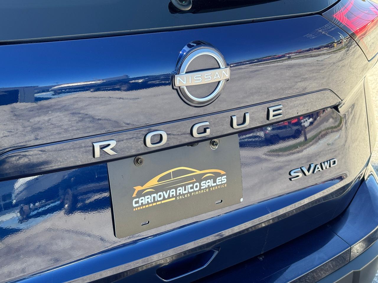 2024 Nissan Rogue SV Moonroof+ONE OWNER+CLEAN CARFAX Photo