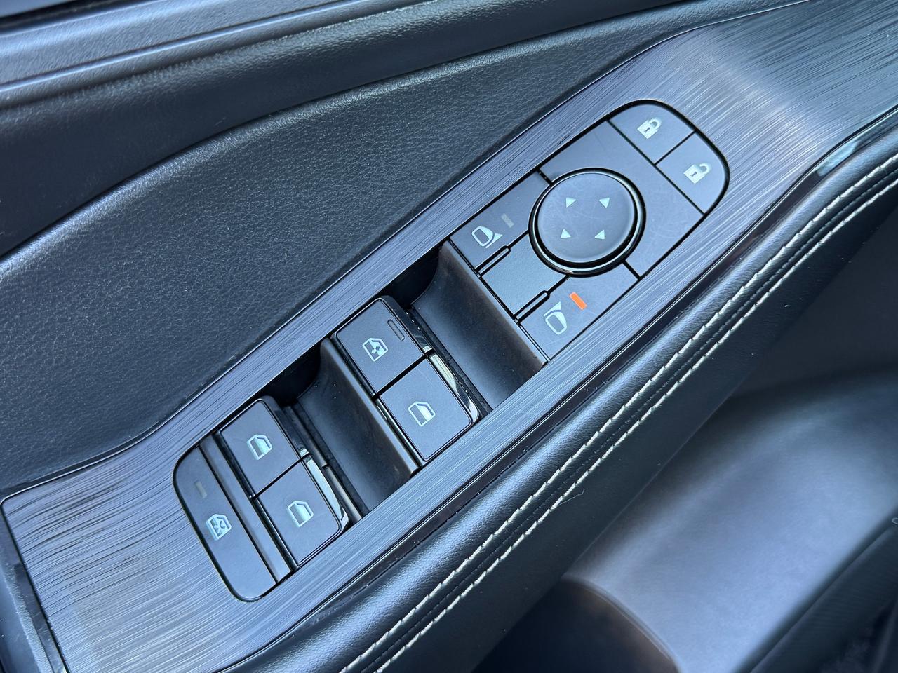 2024 Nissan Rogue SV Moonroof+ONE OWNER+CLEAN CARFAX Photo