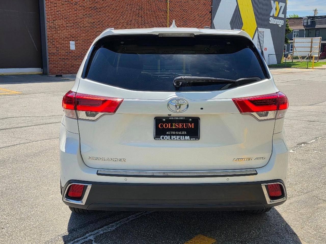 2019 Toyota Highlander AWD LIMITED-7 PASSENGER-FULLY LOADED-CERTIFIED Photo