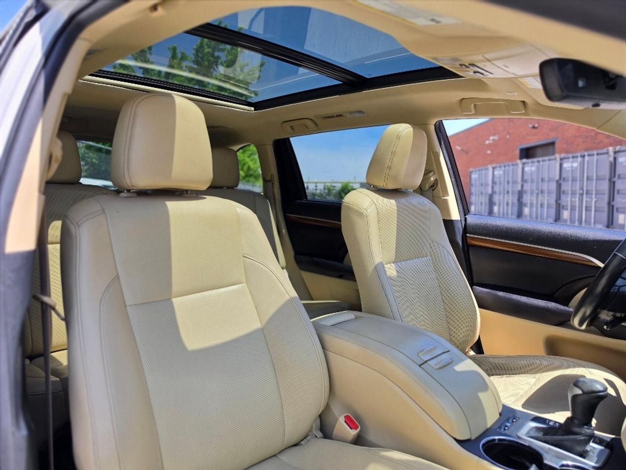 2019 Toyota Highlander AWD LIMITED-7 PASSENGER-FULLY LOADED-CERTIFIED Photo