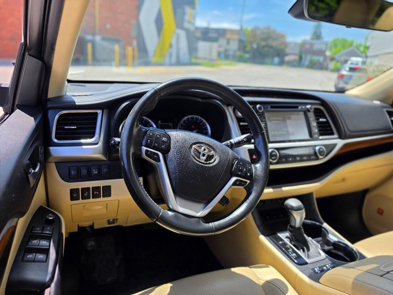 2019 Toyota Highlander AWD LIMITED-7 PASSENGER-FULLY LOADED-CERTIFIED Photo