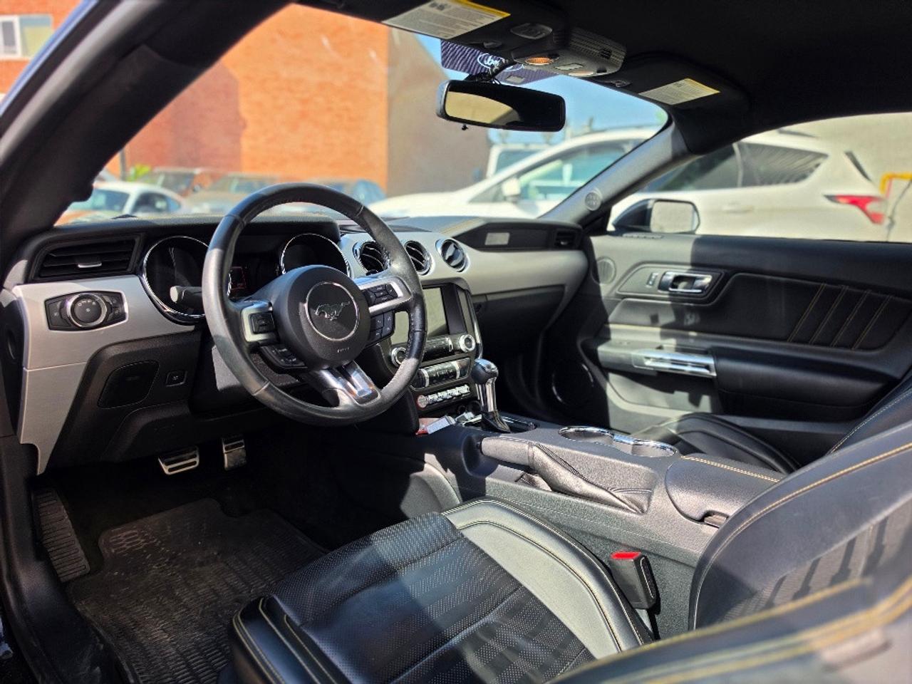 2016 Ford Mustang GT 5.0L V8 LEATHER-NAVI-CAMERA-REMOTE START-AUTO!! Photo